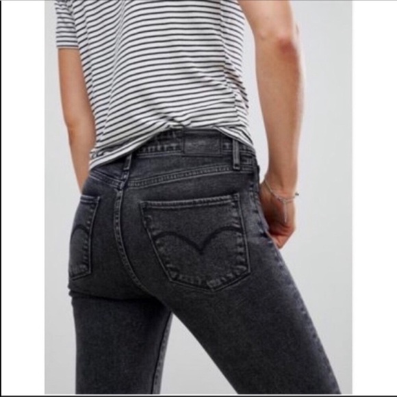NWT! Levi’s high rise jeans - Picture 3 of 7